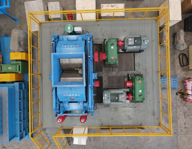 破碎錳礦破碎機(jī)